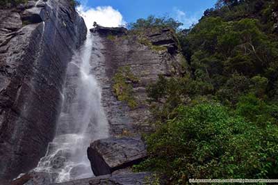 Nuwara Eliya Waterfall | pradeeptours.com